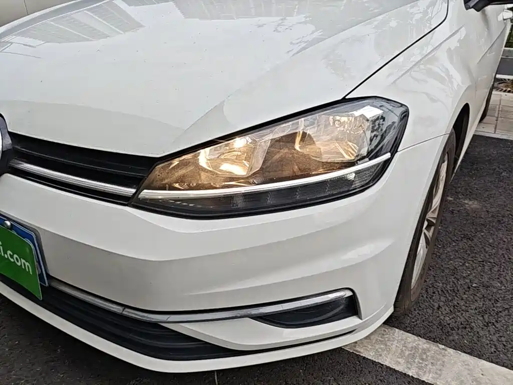 Volkswagen Golf — миниатюра 24