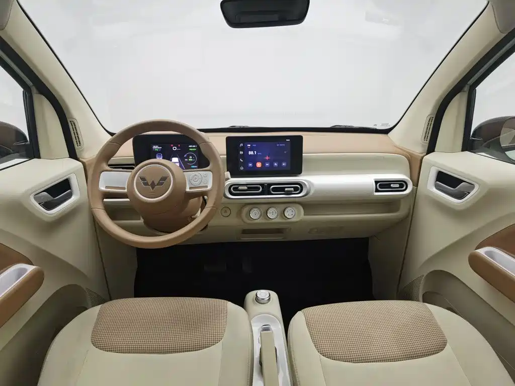 Wuling MINIEV — миниатюра 5