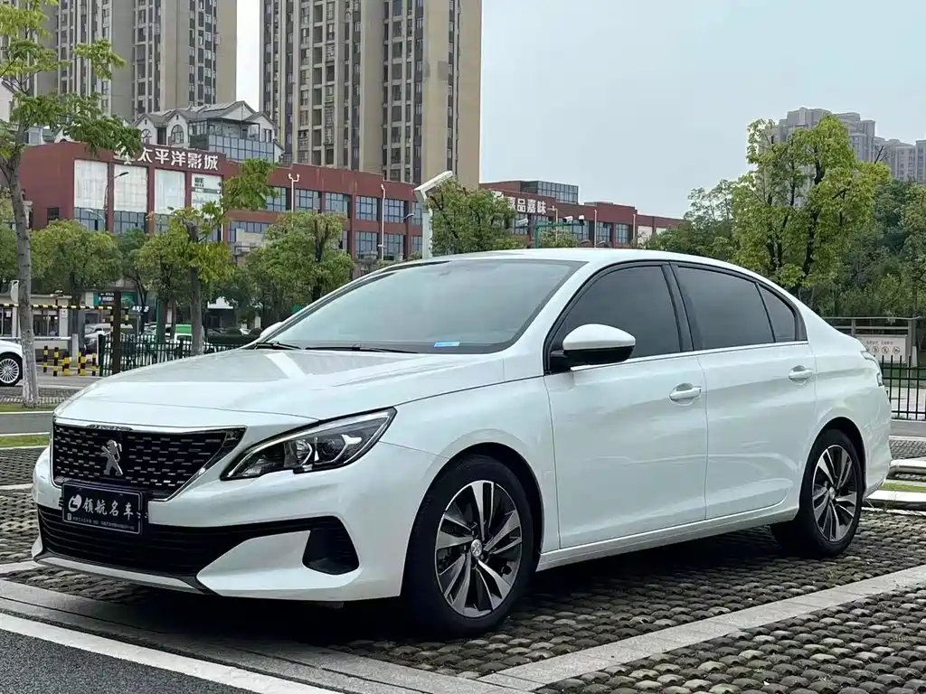 Peugeot 408