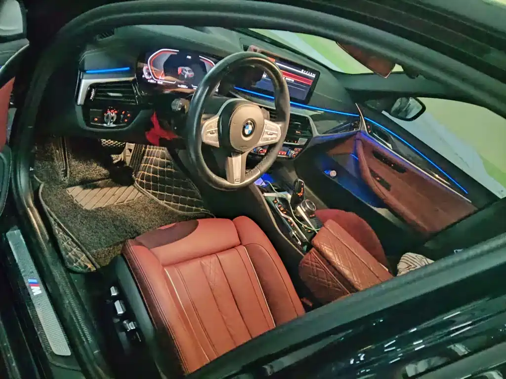 BMW 5 Series — миниатюра 2