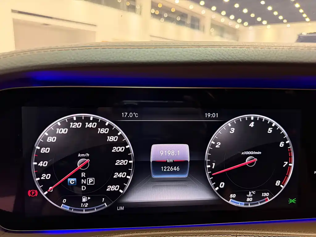 Mercedes-Benz S-Class — миниатюра 3