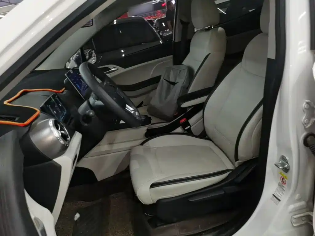 BYD Yuan Pro - фото 15
