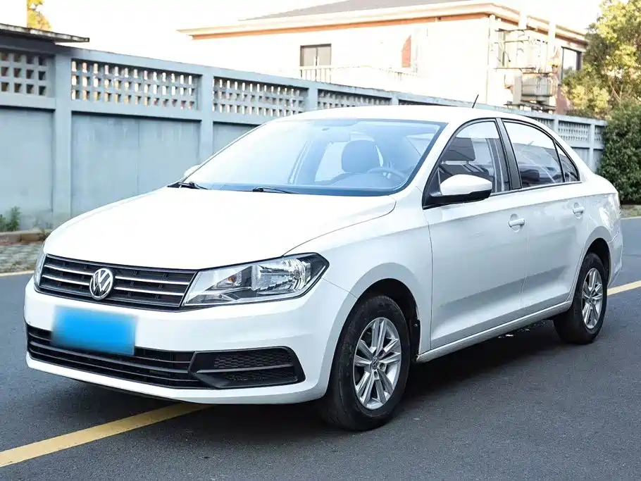 Volkswagen Santana — миниатюра 2