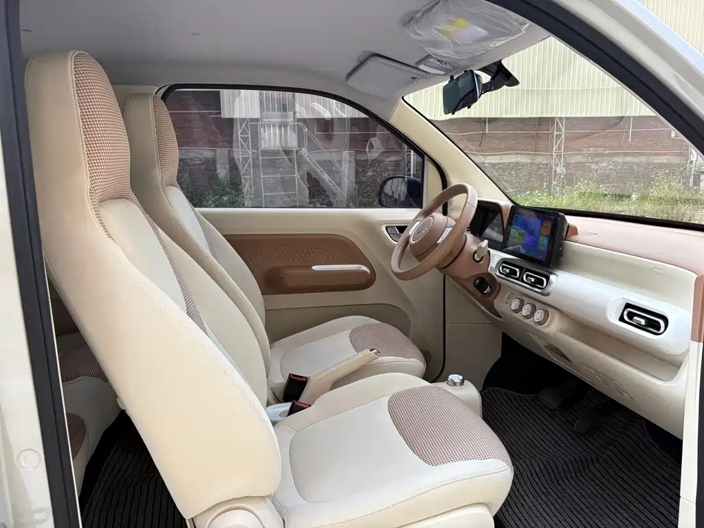 Wuling MINIEV — миниатюра 12