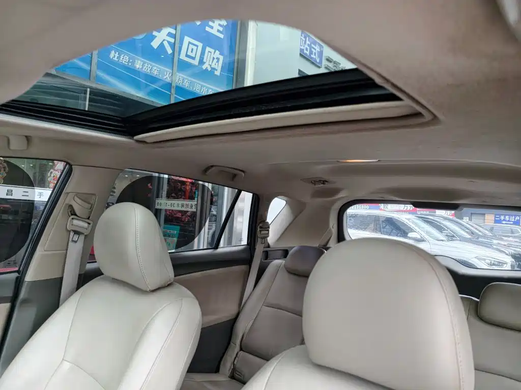 Toyota Verso — миниатюра 8