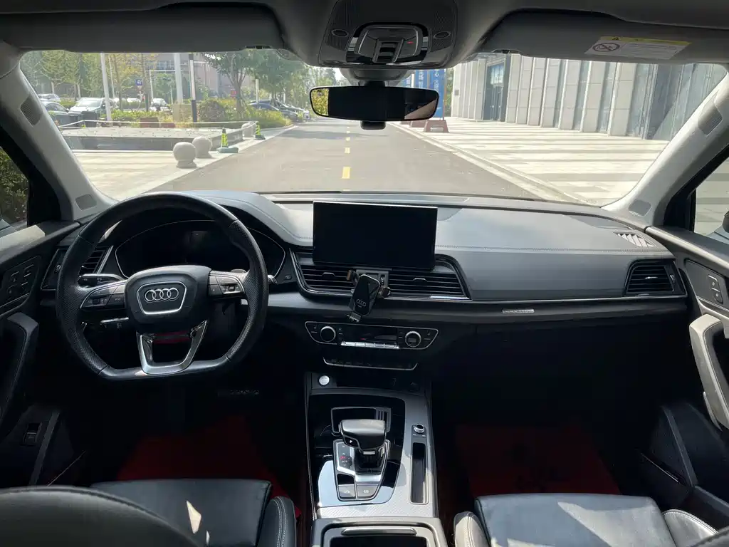 Audi Q5L — миниатюра 5