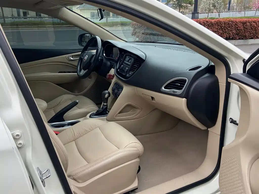 Fiat Viaggio — миниатюра 6
