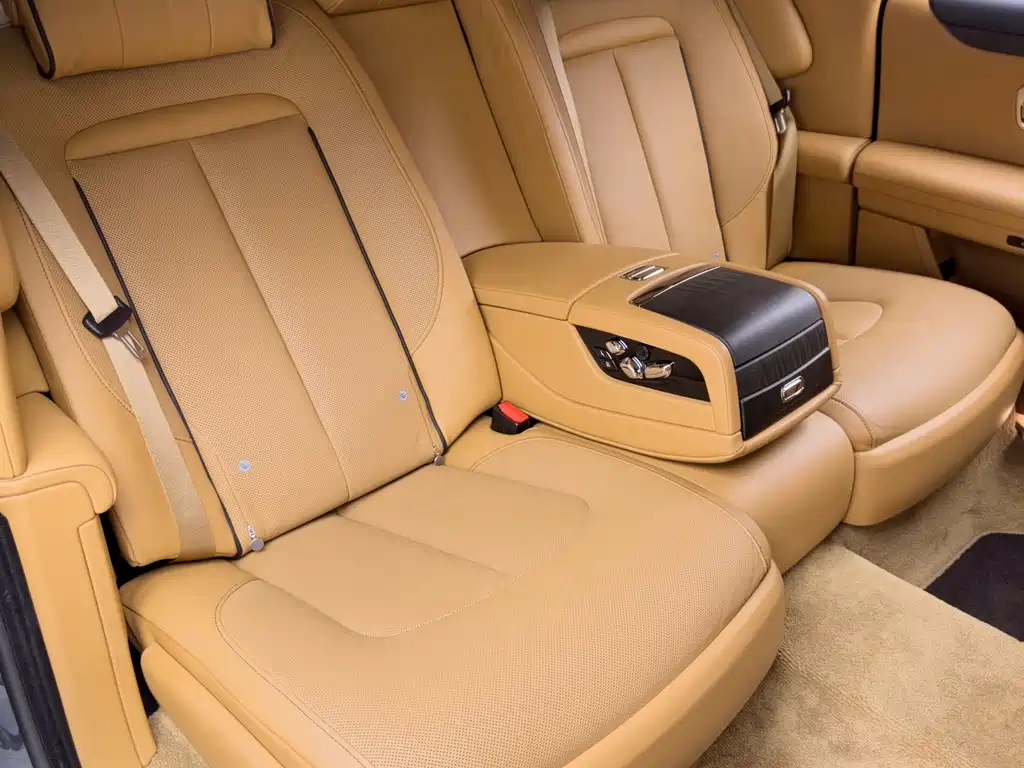Rolls-Royce Ghost — миниатюра 32