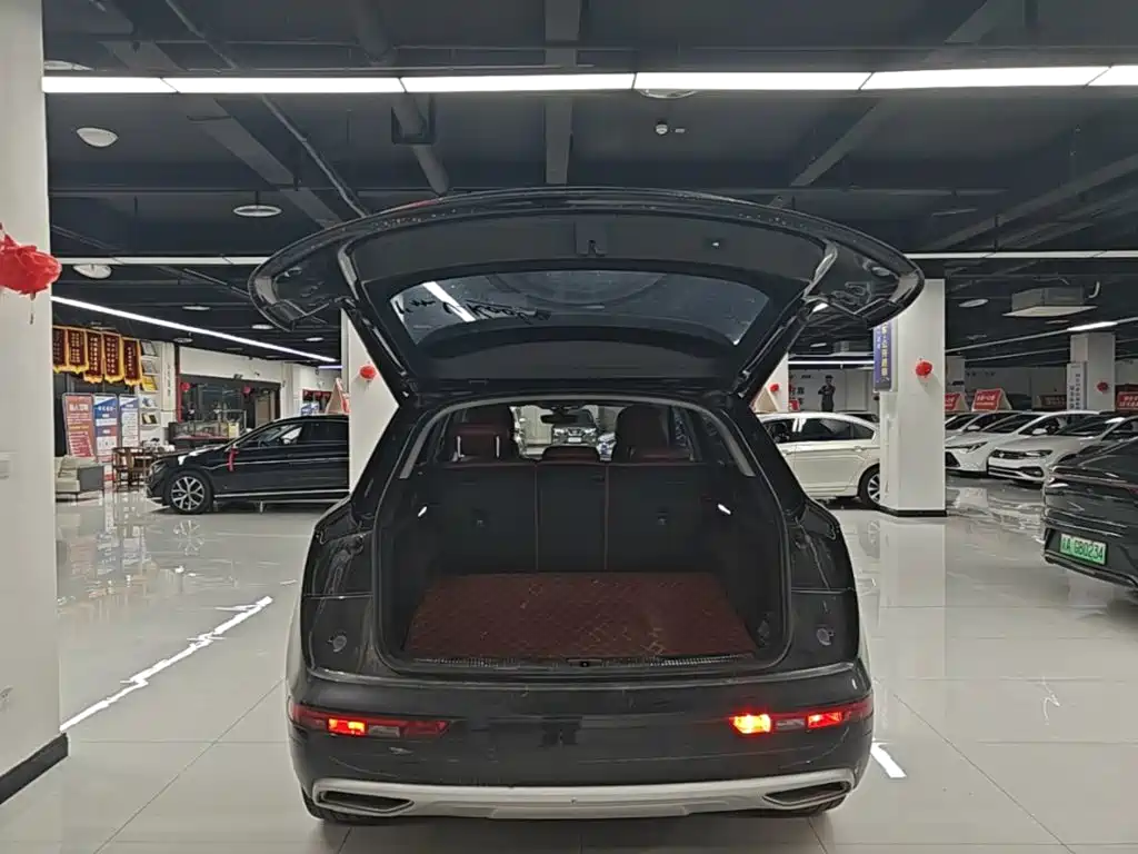 Audi Q5L — миниатюра 19