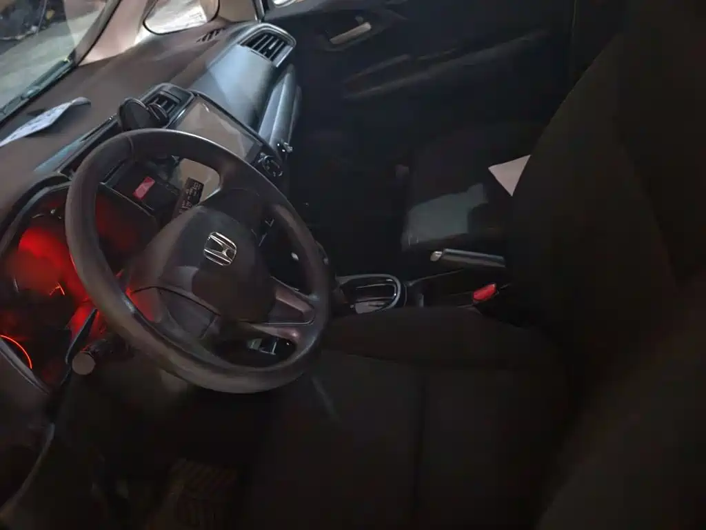 Honda Fit — миниатюра 13