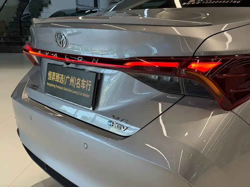 Toyota Avalon — миниатюра 7