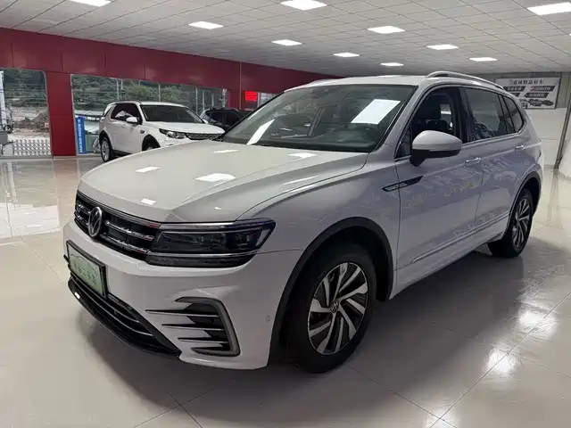 Volkswagen Tiguan L PHEV