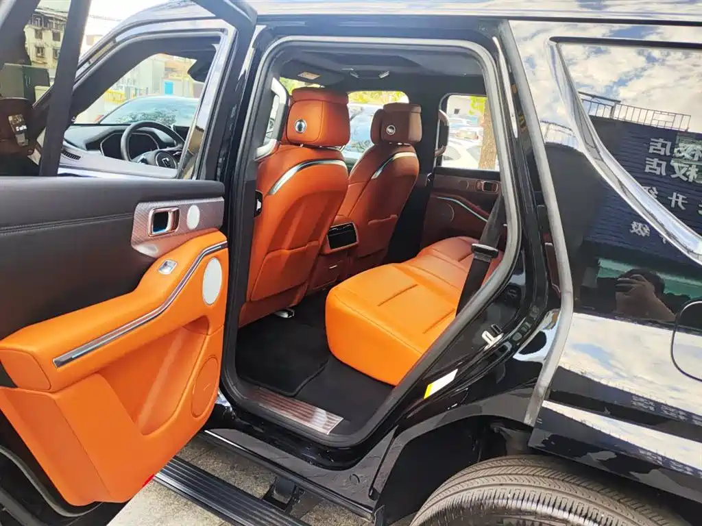 TANK TANK 700 NEW ENERGY