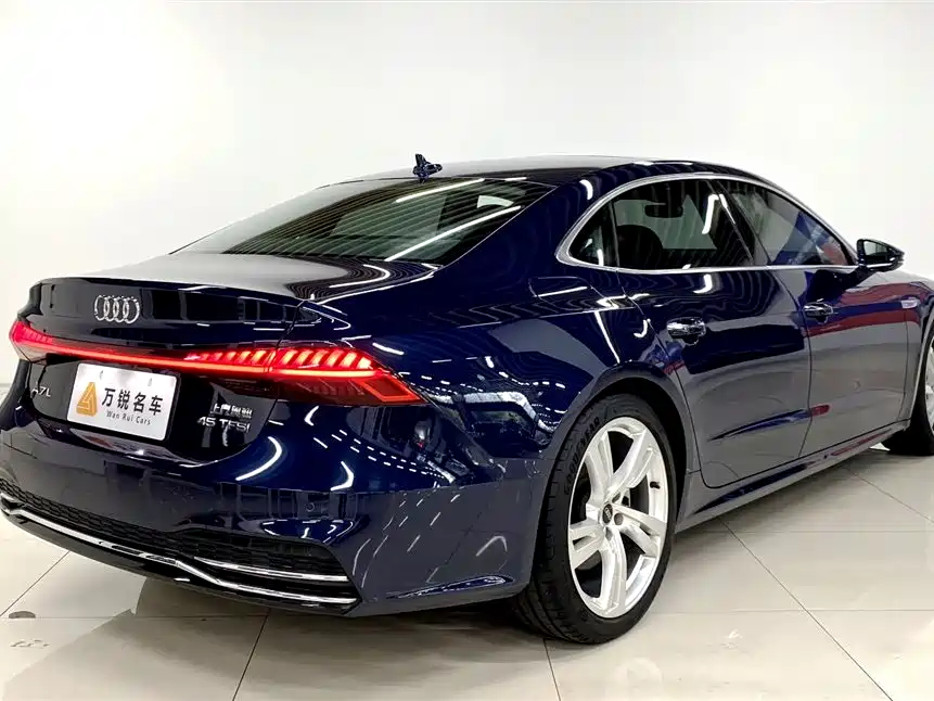 Audi A7L 2022 45 TFSI S-line