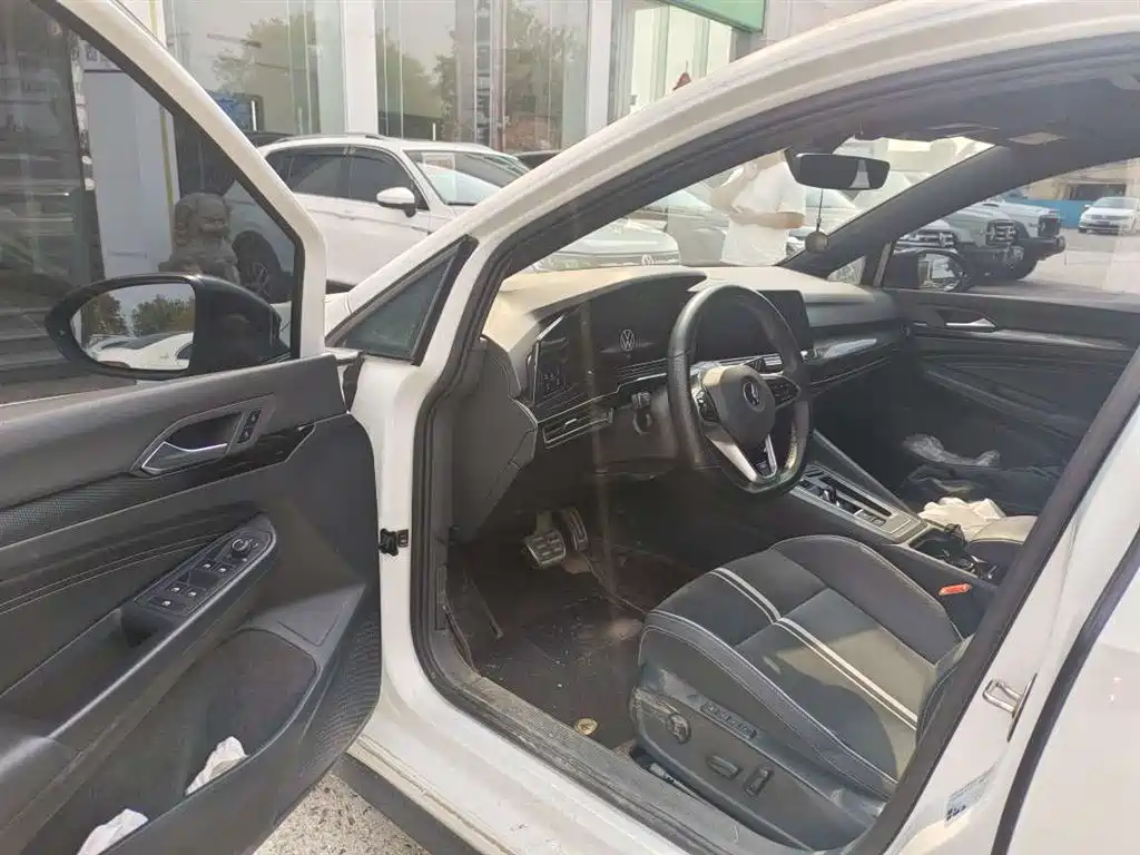 Volkswagen Golf — миниатюра 9