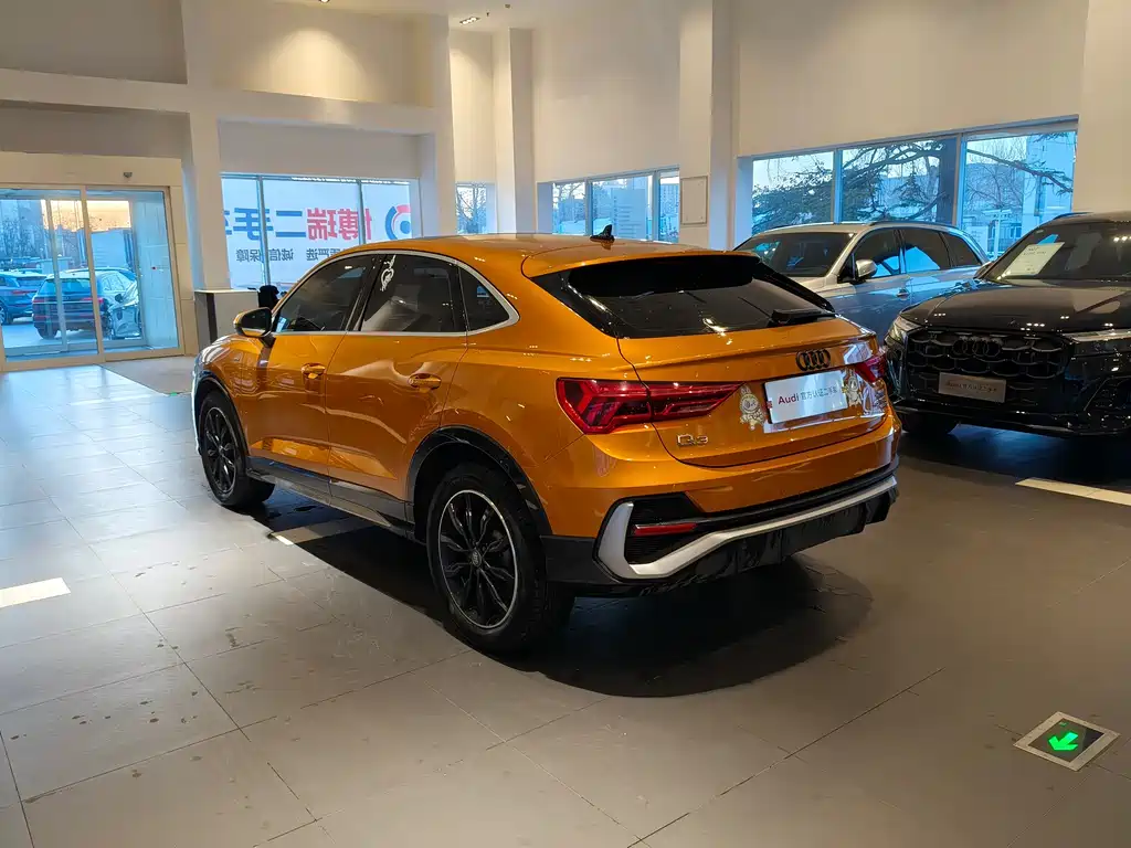 AUDI Q3 SPORTBACK