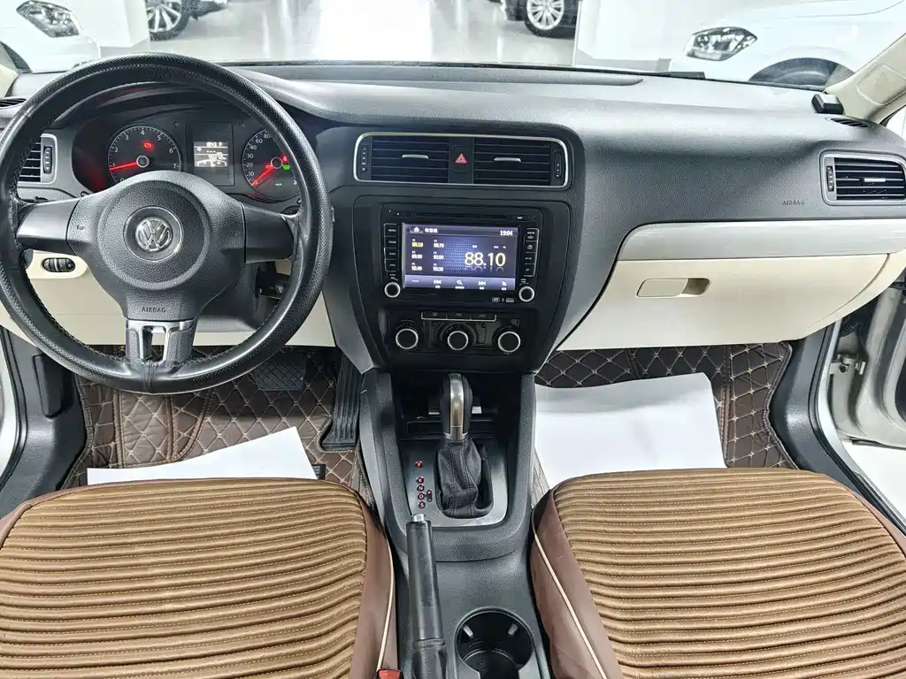 Volkswagen Sagitar — миниатюра 7