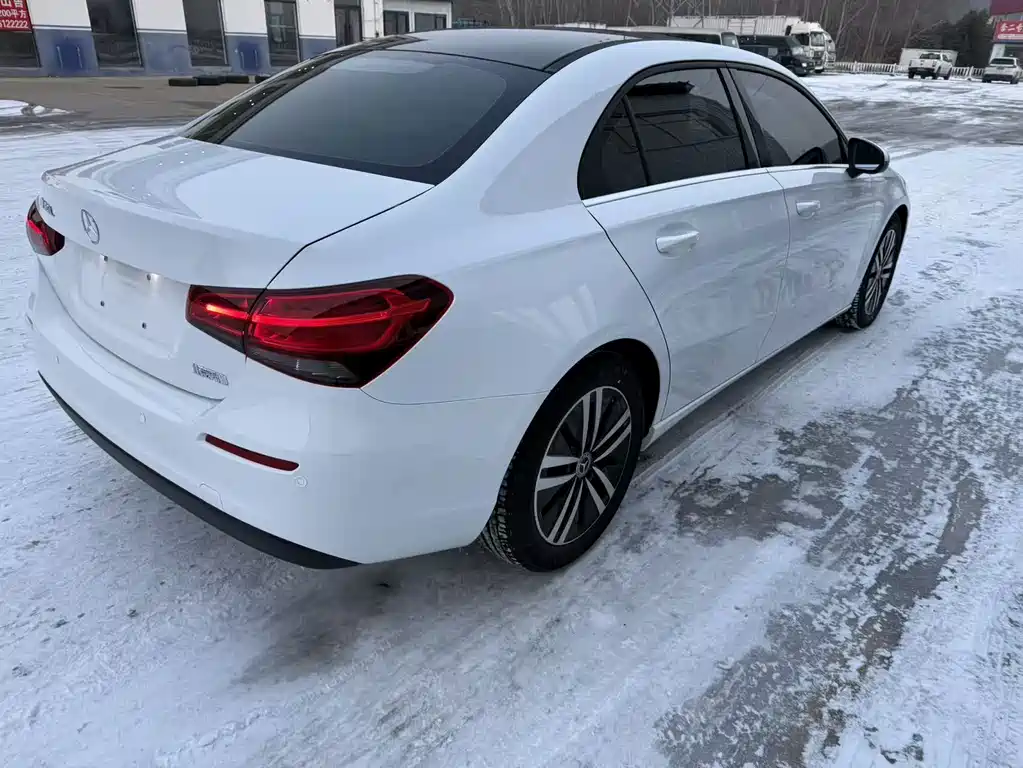 MERCEDES-BENZ A CLASS