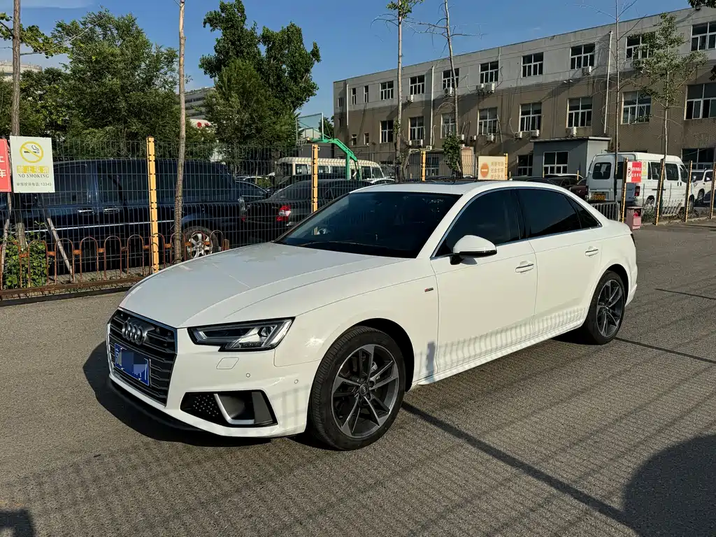 Audi A4L 2019