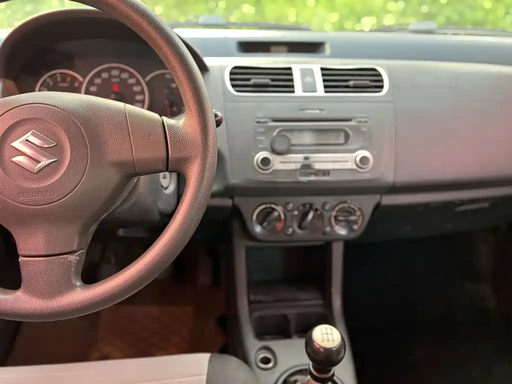 Suzuki Swift — миниатюра 9