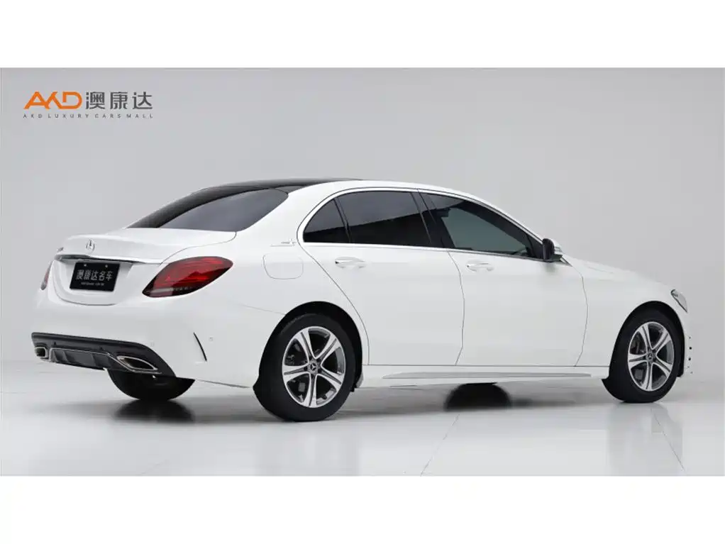 Mercedes-Benz C-Class — миниатюра 3