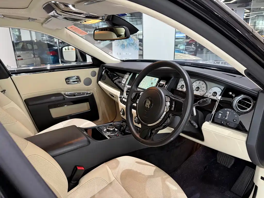 Rolls-Royce Ghost 2010 6.6T Standard