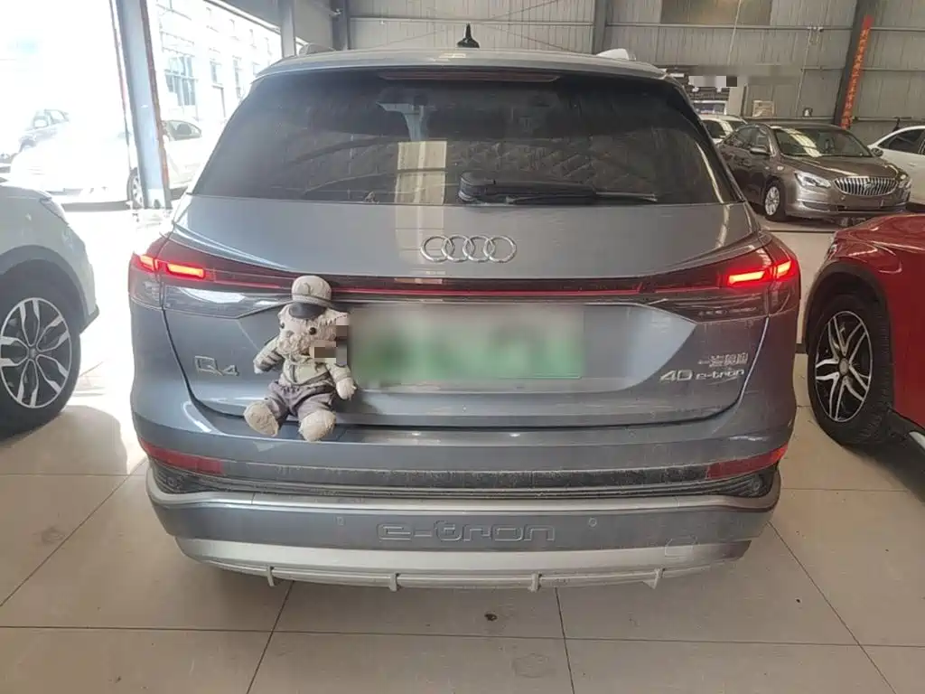 Audi Q4 e-tron — миниатюра 6