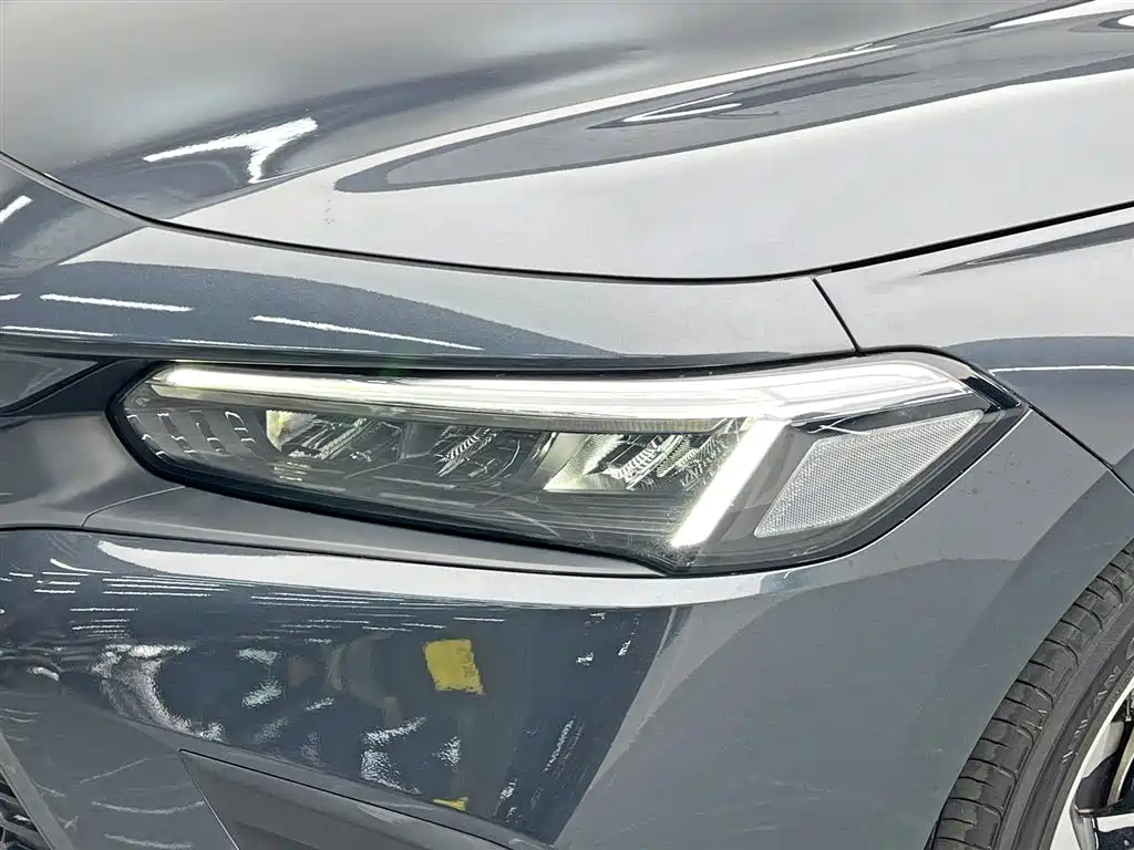 Honda Civic 2022 240TURBO CVT
