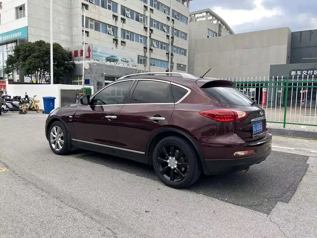 Infiniti QX50 (Import) — миниатюра 6