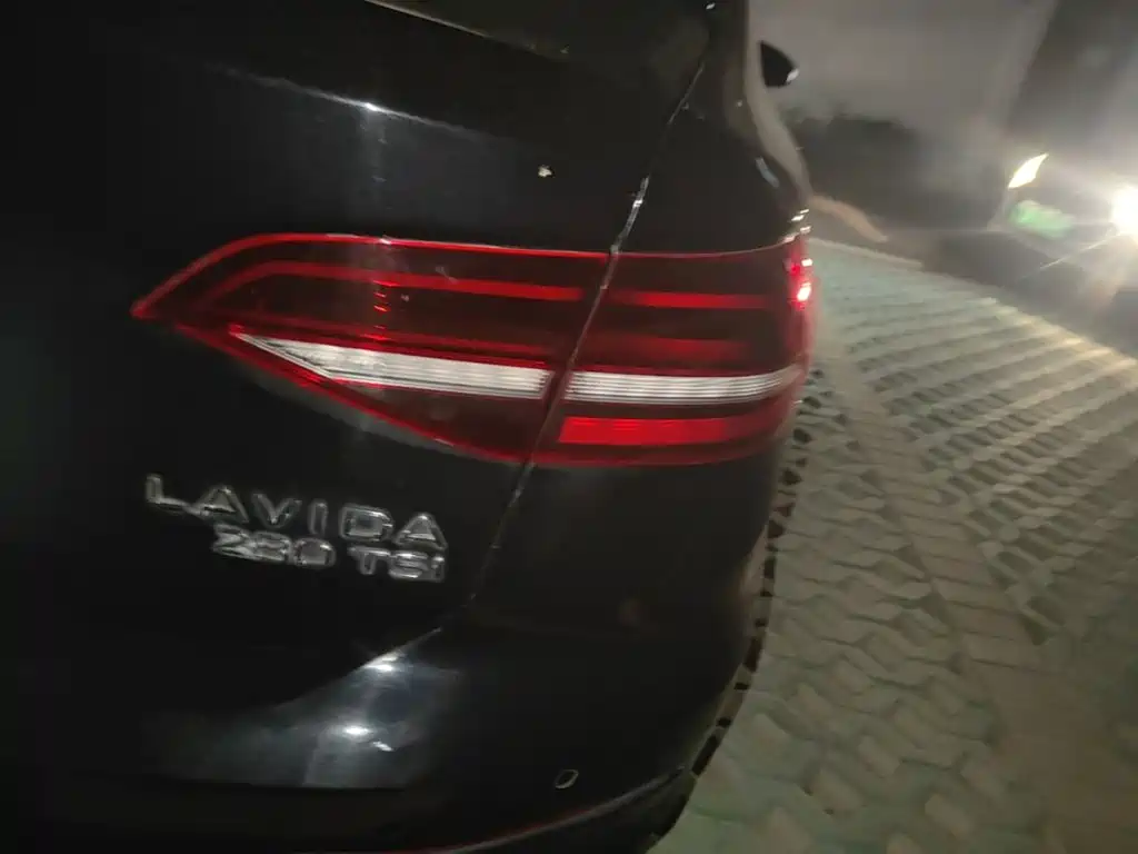 Volkswagen Lavida — миниатюра 8