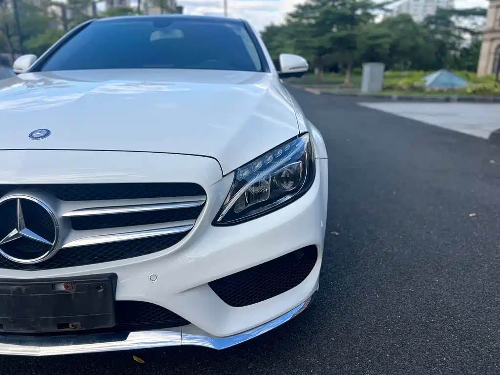 Mercedes-Benz C-Class — миниатюра 7