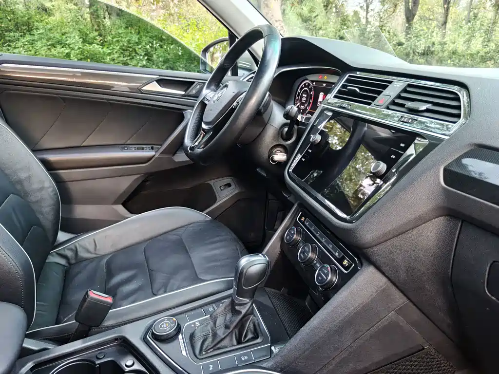 Volkswagen Tiguan — миниатюра 12