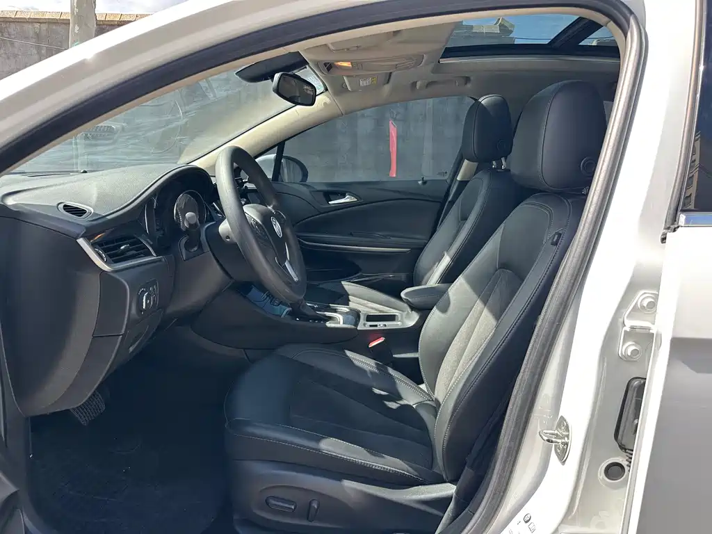 Buick Verano — миниатюра 8