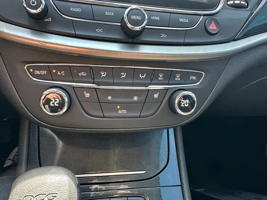 Buick Verano — миниатюра 17