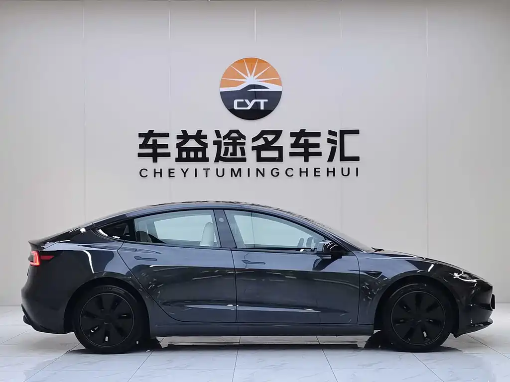 Tesla Model 3 — миниатюра 28