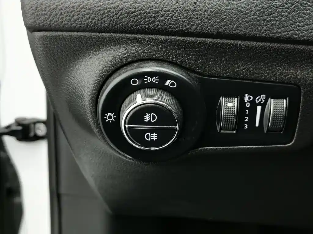 Jeep Compass — миниатюра 21