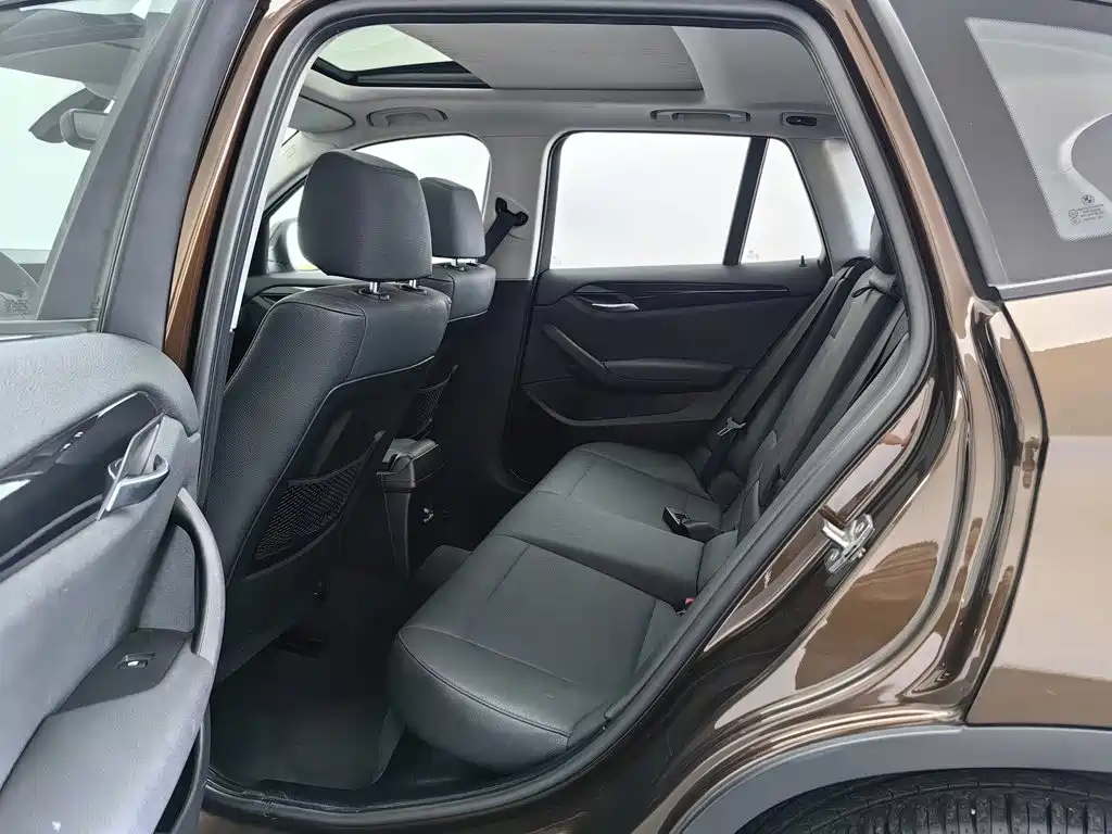 BMW X1 (Import) — миниатюра 15
