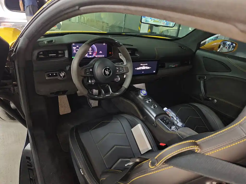 Maserati MC20 — миниатюра 9