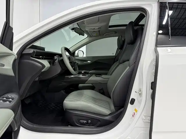 Changan Yida — миниатюра 7