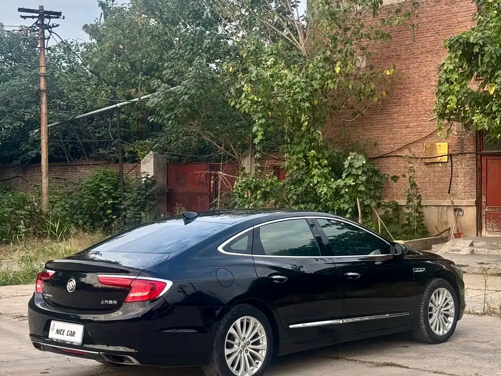 Buick LaCrosse — миниатюра 4