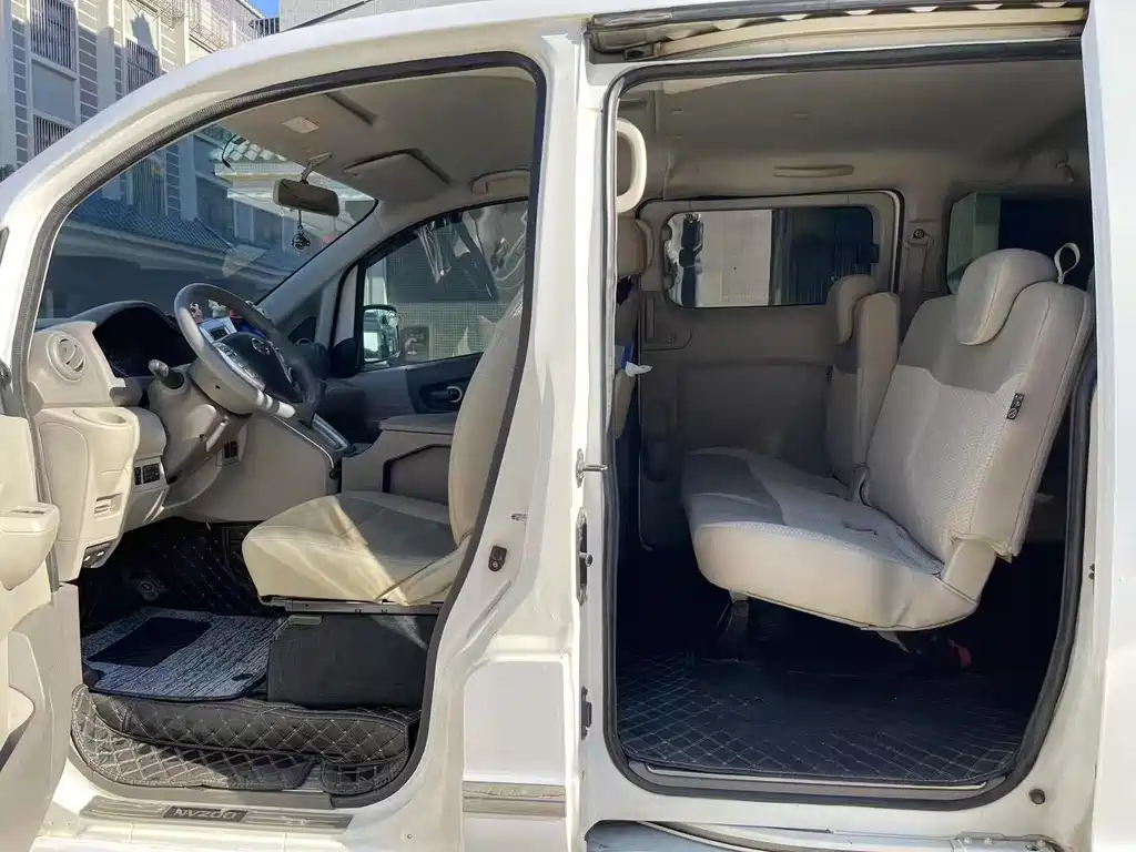 Nissan NV200 — миниатюра 16