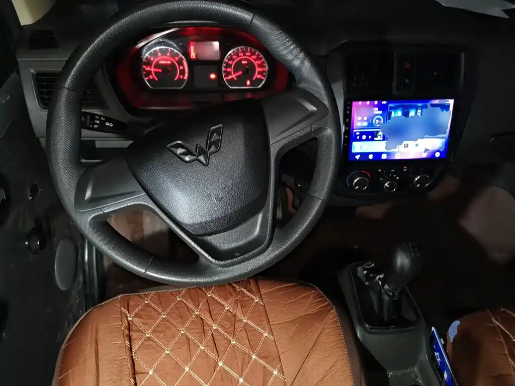 Wuling Rongguang S — миниатюра 6