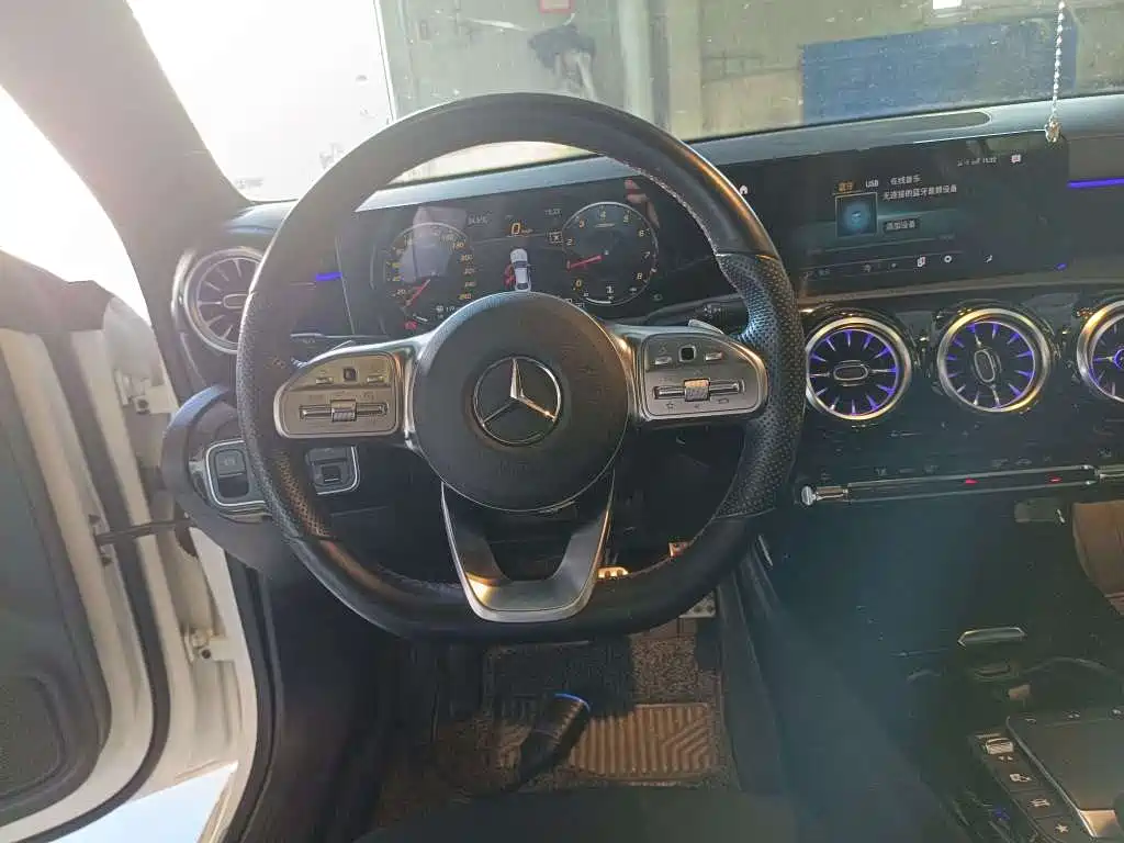 Mercedes-Benz CLA (Import) — миниатюра 9
