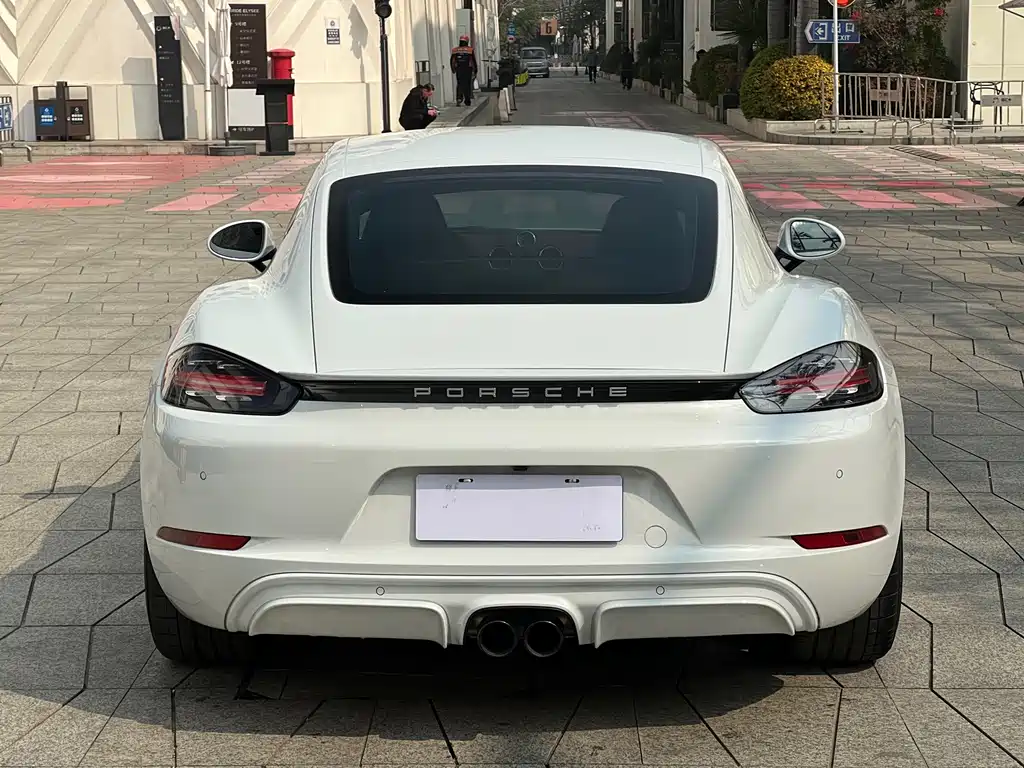 PORSCHE 718