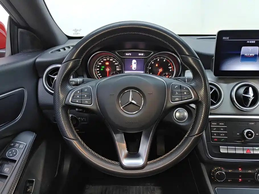 Mercedes-Benz CLA (Import) — миниатюра 15