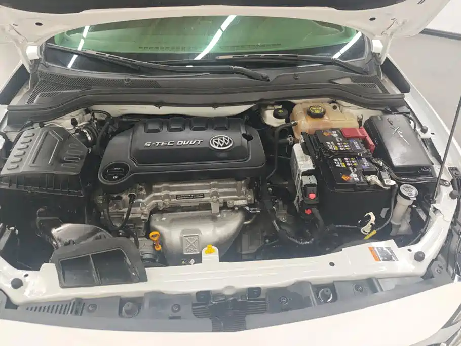 Buick Excelle — миниатюра 10