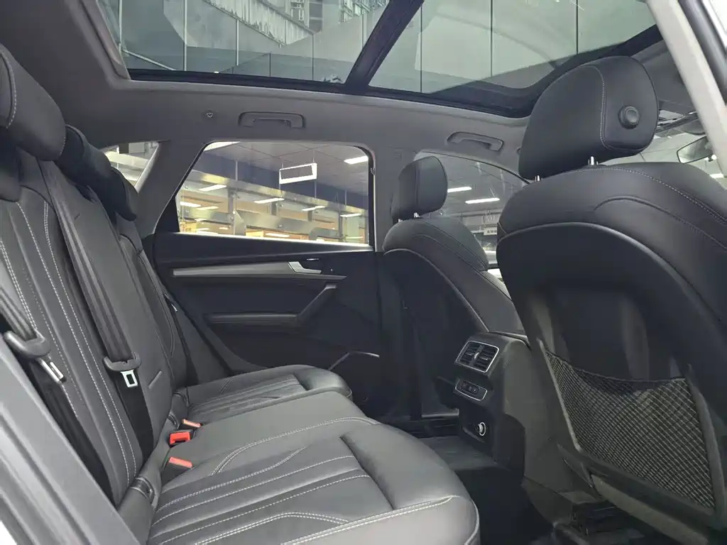 Audi Q5L — миниатюра 5