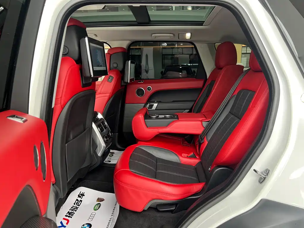 Land Rover Range Rover Sport 2020 3.0 L6 HSE DYNAMIC