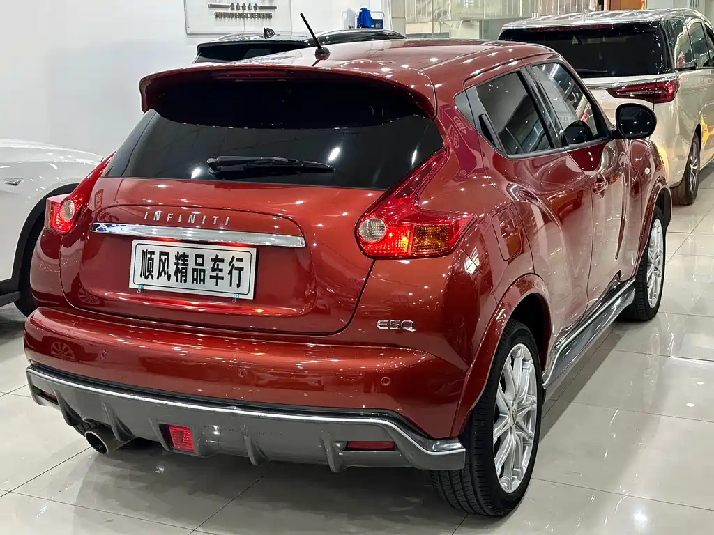 INFINITI ESQ