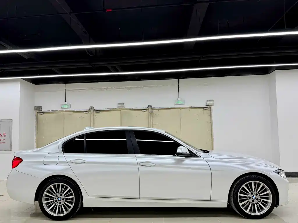 BMW 3 Series — миниатюра 3